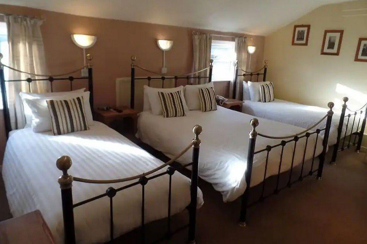 The Dodington Lodge Hotel Уитчърч Екстериор снимка